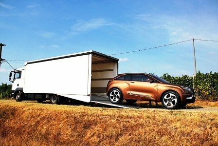 Renault Duster vs Lada XRAY