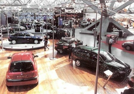 ������ ������ � Renault